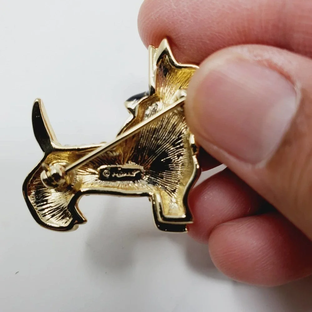 Monet Black Enamel Rhinestone Scottie Dog Terrier Figural Gold Tone Pin Brooch - Picture 4 of 7